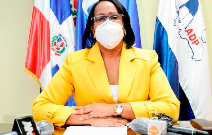 Presidenta de la ADP dice es imposible iniciar año escolar presencial debido al avance de la pandemia 