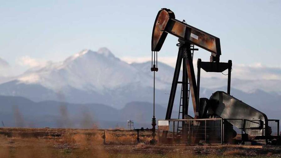 La OPEP revisa levemente al alza la demanda mundial de su petróleo