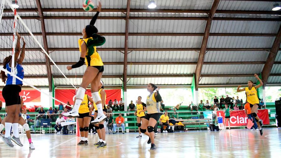 Metropolitana y el Norte por el oro del voleibol femenino