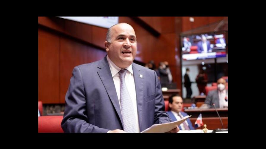 Violar la ley por parte de un legislador es motivo para someterlo a juicio político, asegura abogado 