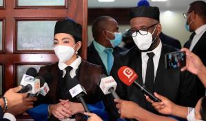 Wilson Camacho y Yeni Berenice se defienden de ataques a su labor