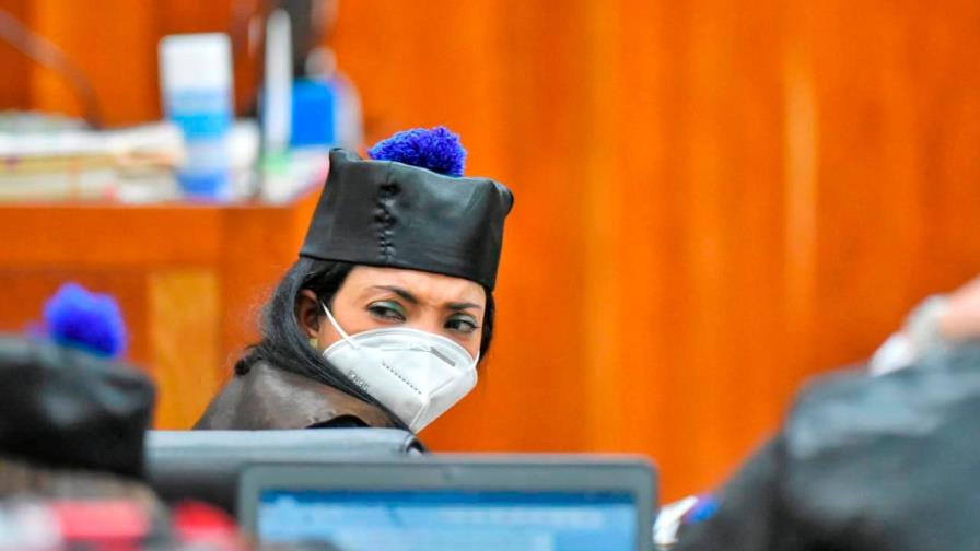 La reacción de Yeni Berenice a lo que dijo Luis Dicent La reacción de Yeni Berenice a lo que dijo Luis Dicent