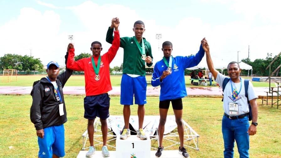 La Metropolitana sigue al frente de los Juegos Escolares y Monte Plata mantiene persecución