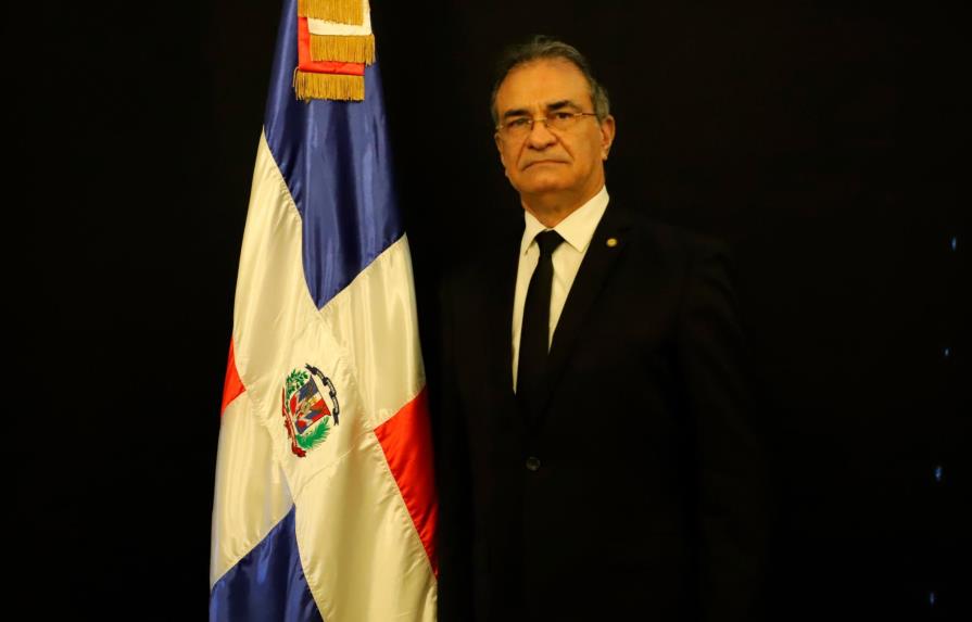 Ygnacio Camacho Hidalgo, de la Corte de Apelación del Distrito a presidente del TSE