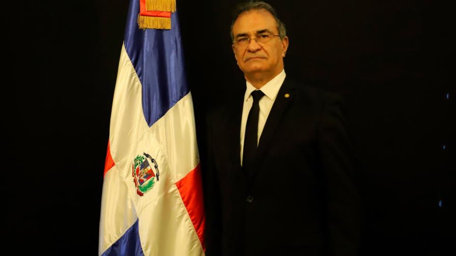 Ygnacio Camacho Hidalgo, de la Corte de Apelación del Distrito a presidente del TSE