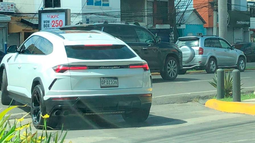 ¿Cuánto cuesta la yipeta Lamborghini Urus que tiene placa de la Policía Nacional? ¿Cuánto cuesta la yipeta Lamborghini Urus que tiene placa de la Policía Nacional?