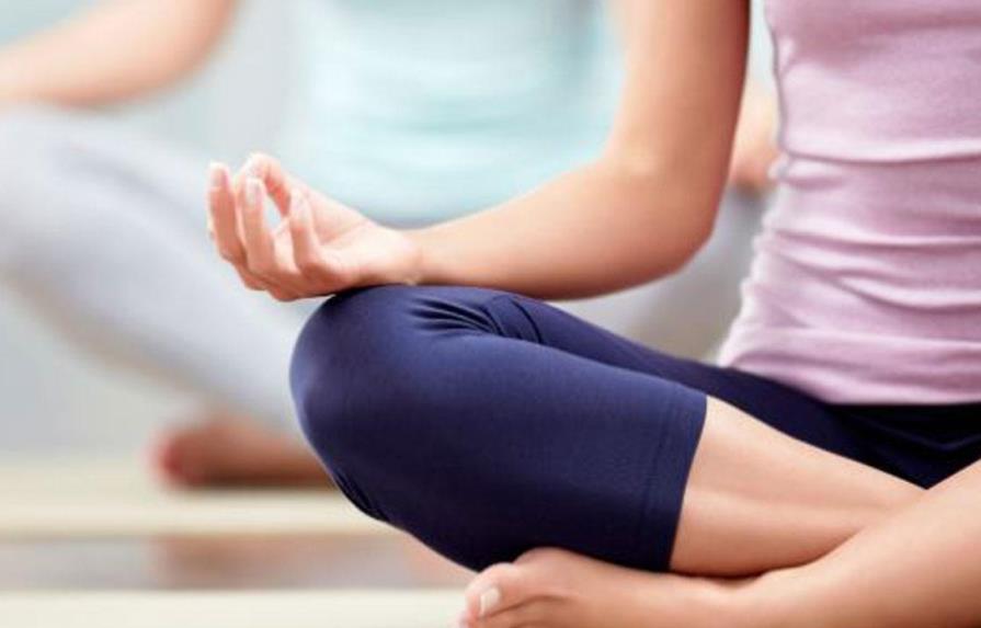 Posturas de yoga para aliviar los dolores menstruales