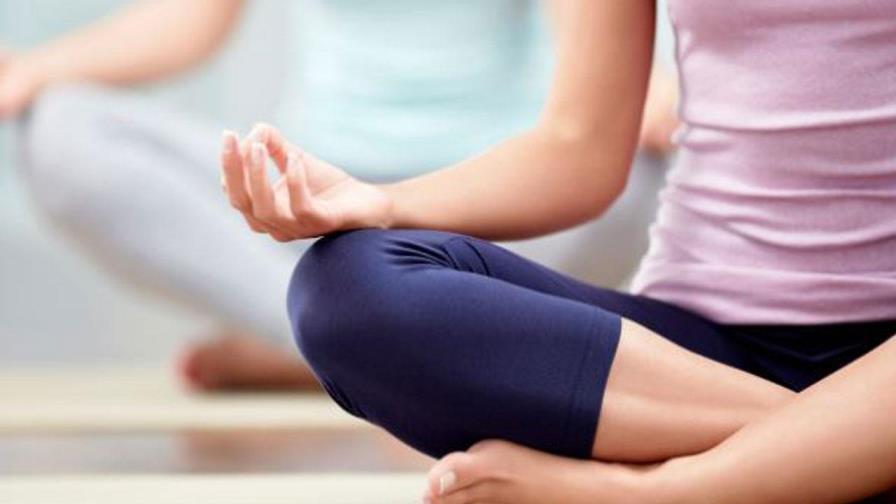 Posturas de yoga para aliviar los dolores menstruales