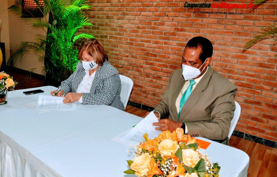 Minerd y cooperativa firman acuerdo para garantizar conectividad en centro educativo de Santiago 