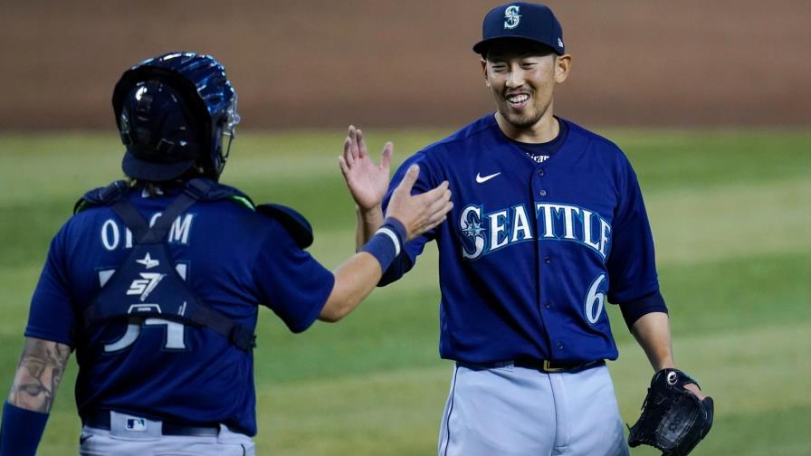 Walton luce al bate por Marineros para vencer a Diamondbacks