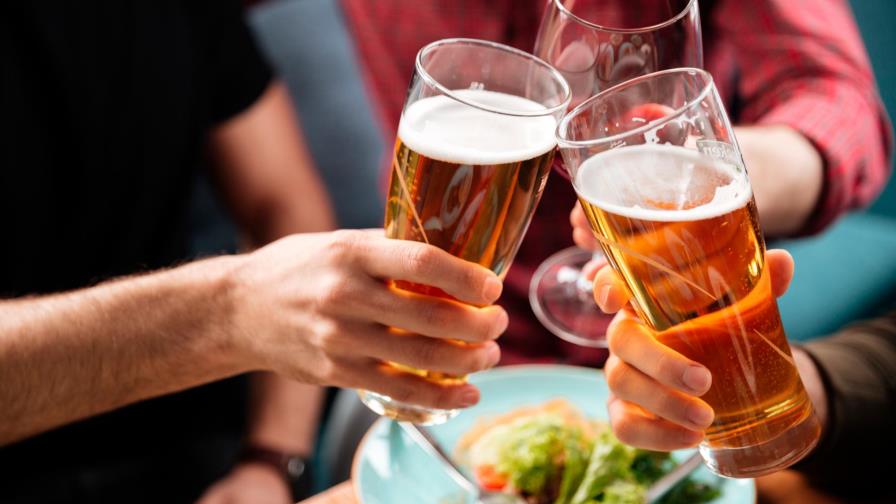El consumo de alcohol en jóvenes se asocia con este problema de salud