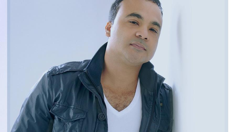 Demandan a Zacarías Ferreira por incumplimiento de contratos