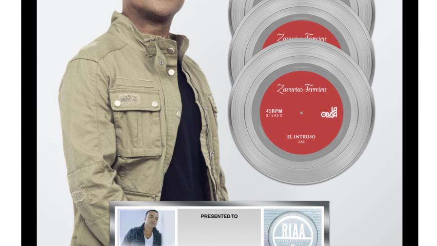 Zacarías Ferreira repite la hazaña y obtiene triple platino con el tema El Intruso Zacarías Ferreira repite la hazaña y obtiene triple platino con el tema El Intruso