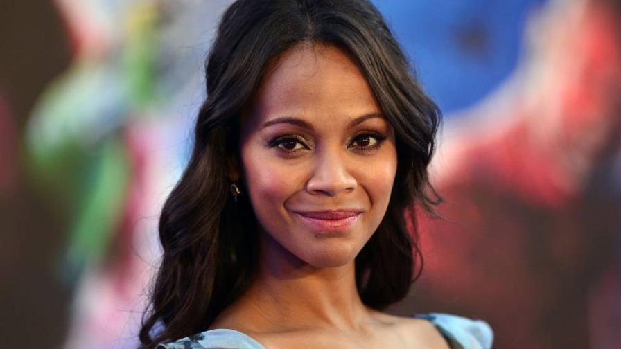 Zoé Saldaña feliz de ver su rostro en un mural en Santiago Zoé Saldaña feliz de ver su rostro en un mural en Santiago