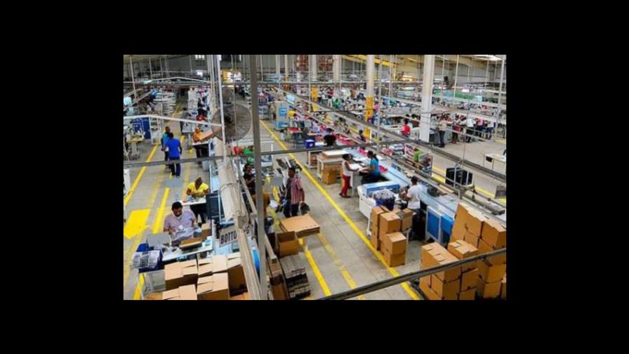 Las exportaciones del régimen de zonas francas continúan cayendo en República Dominicana