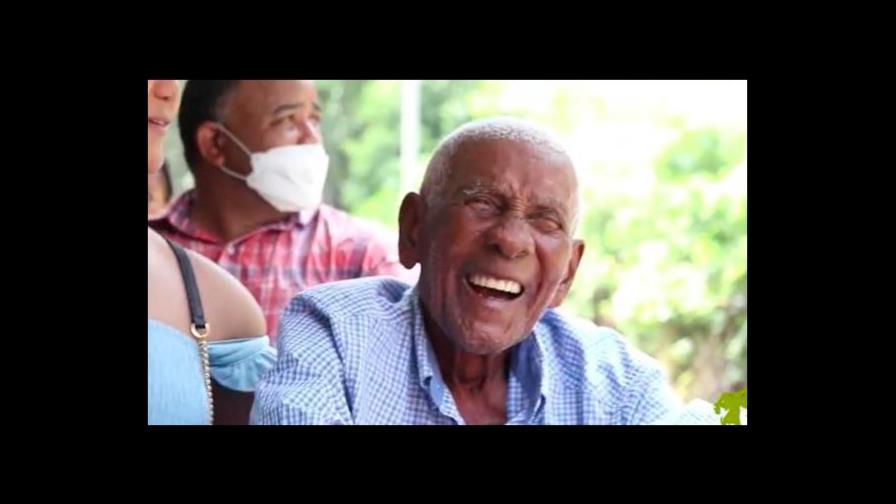 Una visita al Zoológico: el deseo de un anciano de 105 años por su cumpleaños 