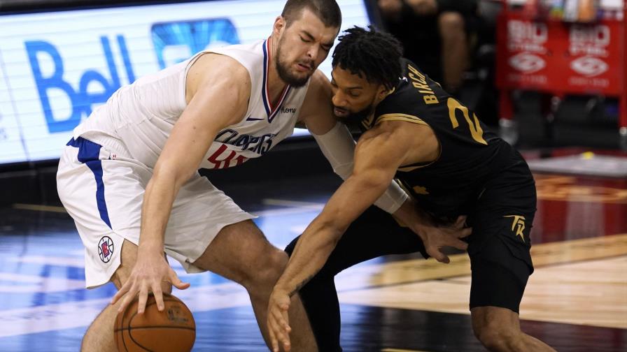 Clippers navegan tranquilos en triunfo sobre Raptors
