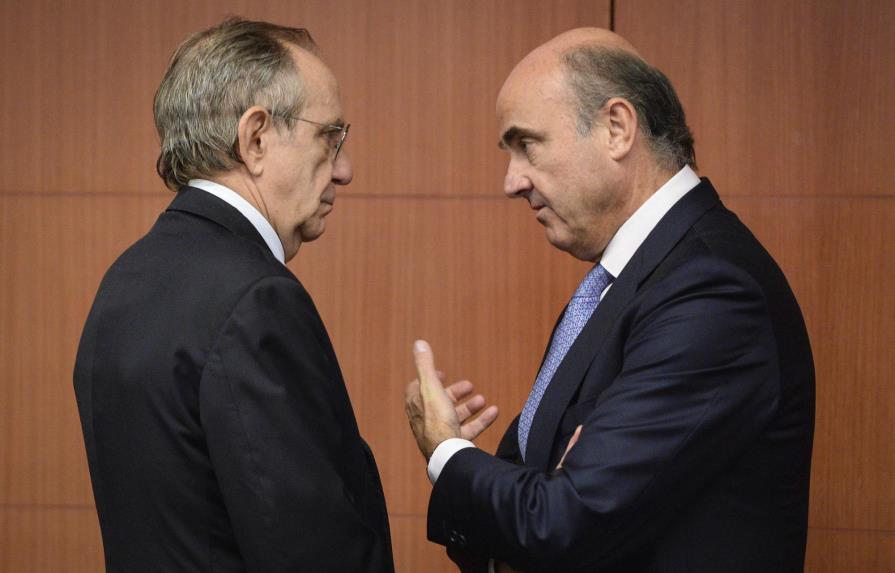 El acuerdo con Grecia  “abre la puerta” a su permanencia en el euro, según Luis de Guindos