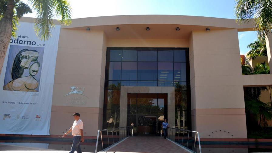 Centro León recibe certificado a la excelencia