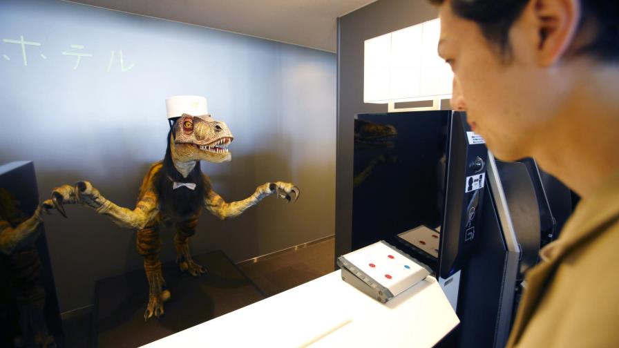 Hotel en Japón emplea robots para bajar costos