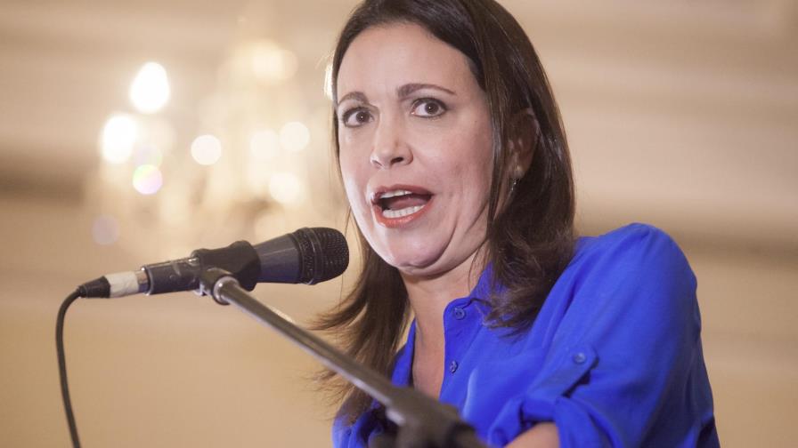 Machado fue inhabilitada por omitir “activos” en patrimonio, dice contralor Machado fue inhabilitada por omitir “activos” en patrimonio, dice contralor