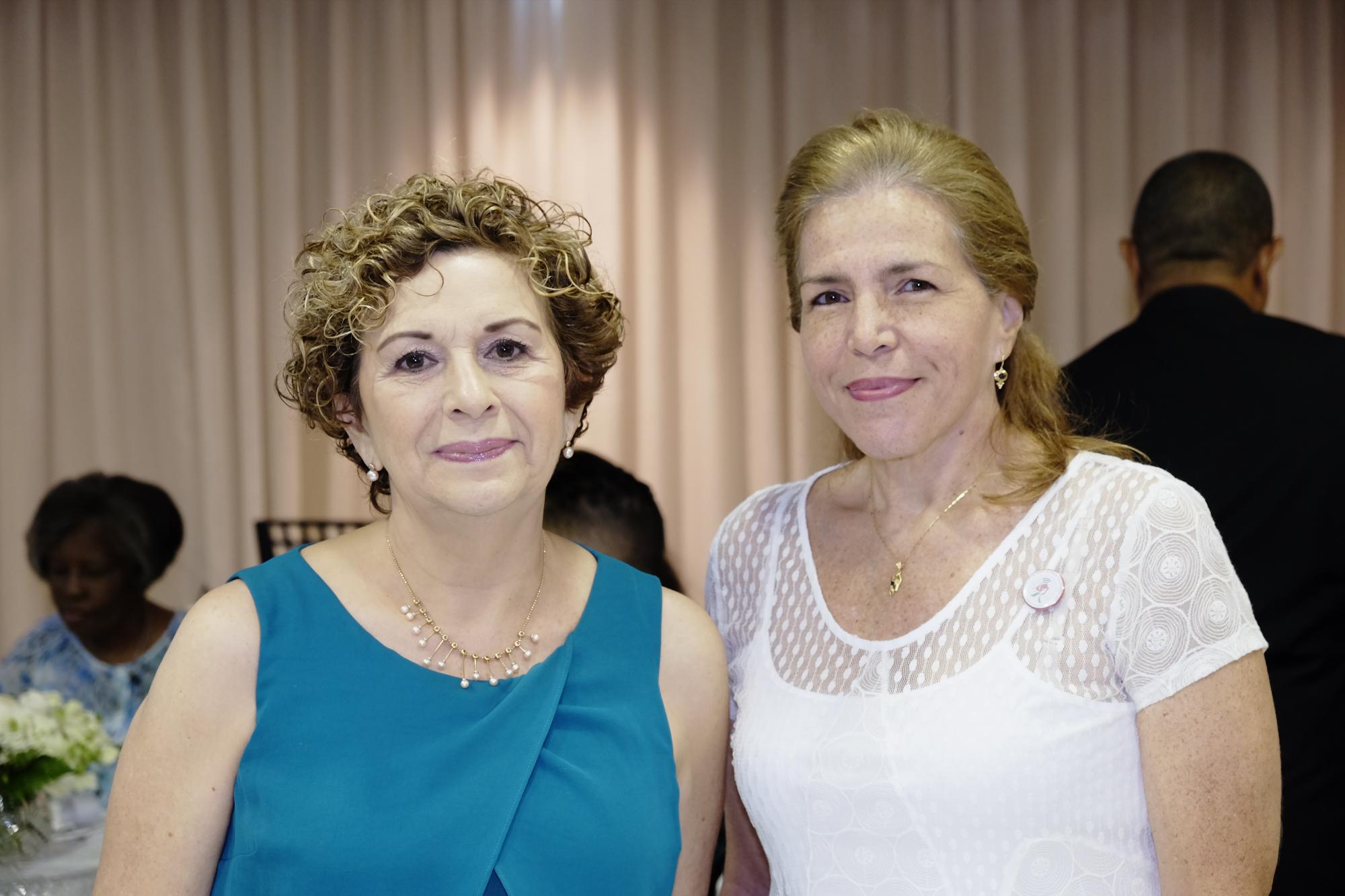 Mirna Brugal y Consuelo Saviñon.