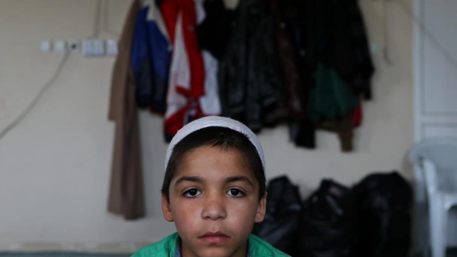 Estado Islámico entrena niños para que decapiten 