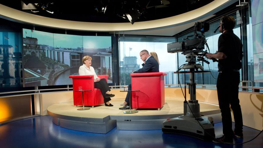 Angela Merkel da por cerrada la polémica sobre el “Grexit”