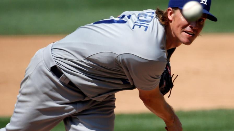 Zack Greinke llega a 43 innings y 2 tercios sin permitir carrera
