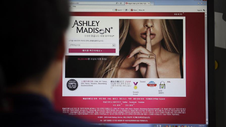 Infieles al desnudo: Hackean el sitio web Ashley Madison 