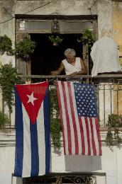 América Latina aplaude nuevas relaciones EEUU-Cuba pero no olvida el embargo
