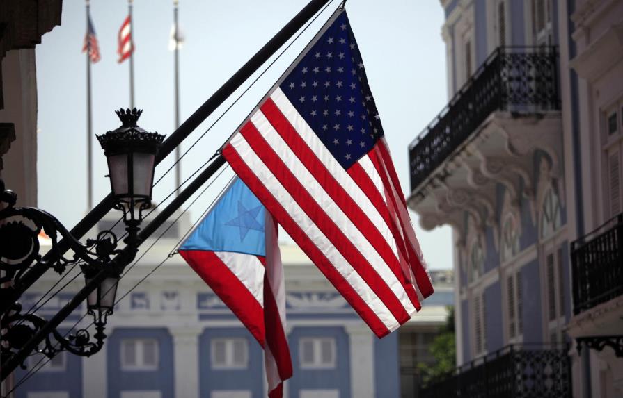 Puerto Rico hace recortes de hasta 150 millones de dólares por la crisis