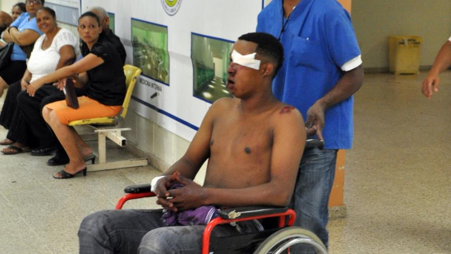 Piden mayor atención a hospitales de Santiago Piden mayor atención a hospitales de Santiago