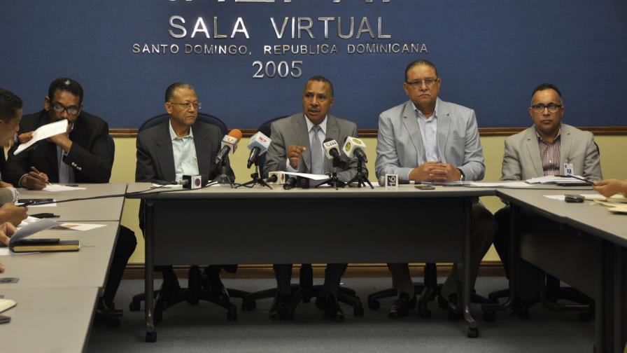 Crisis agua obliga a racionar distribución   a la agricultura para garantizar a humanos