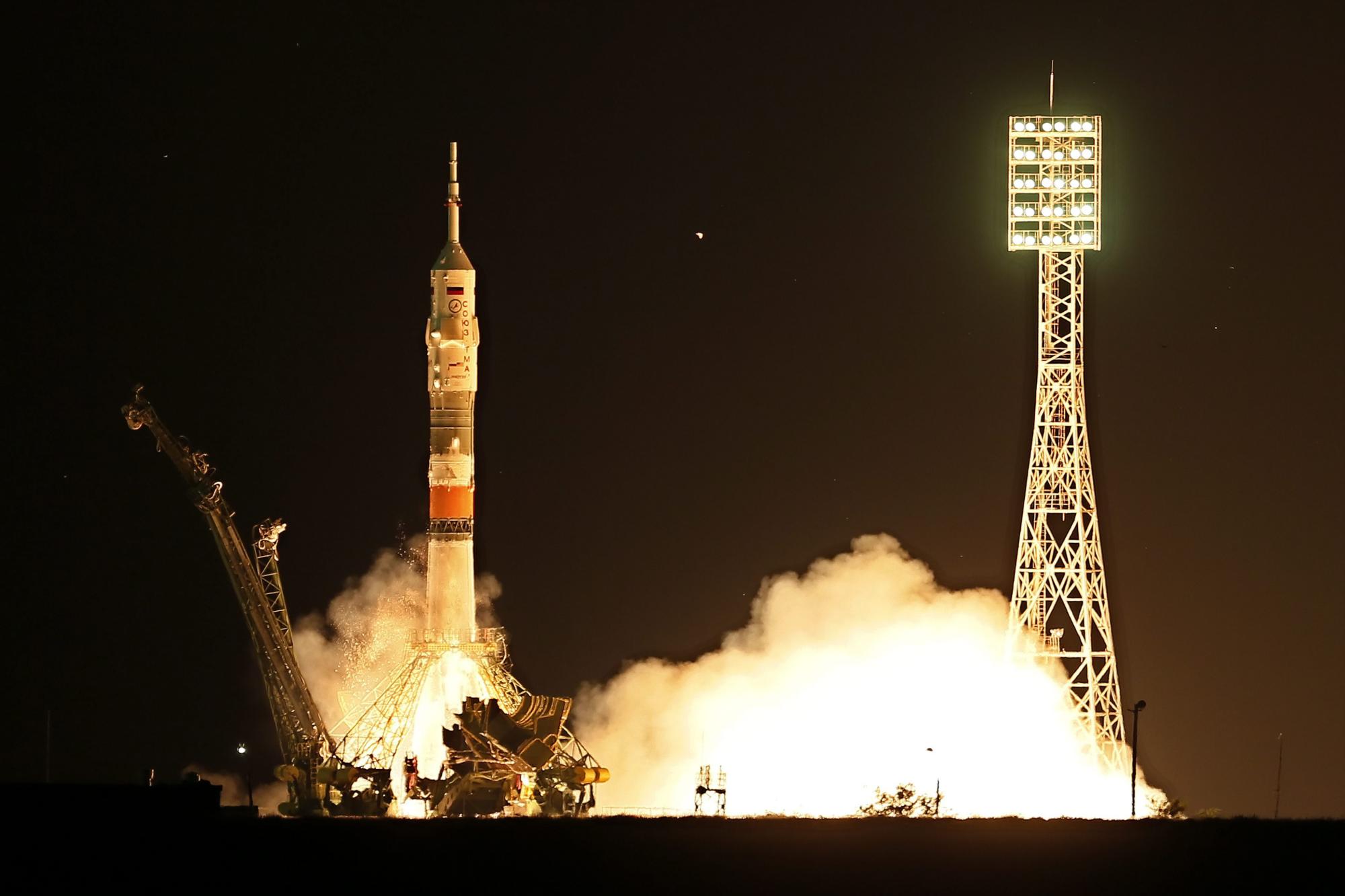 El cohete Soyuz TMA-17M despega hacia la Estación Espacial Internacional (ISS) hoy, miércoles 22 de julio de 2015, en el cosmódromo de Baikonur (Kasajistán). El Soyuz llega a los integrantes del grupo principal de la expedición 44/45 a la Estación Espacial Internacional (ISS), el astronauta de la NASA Kjell Lindgren, el astronauta japonés Kimiya Yui y el cosmonauta ruso Oleg Kononenko.