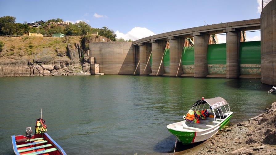 Danilo Medina exige al sector agua plan de contingencia para enfrentar sequía