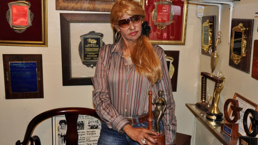 Fefita la Grande celebra su nueva visa