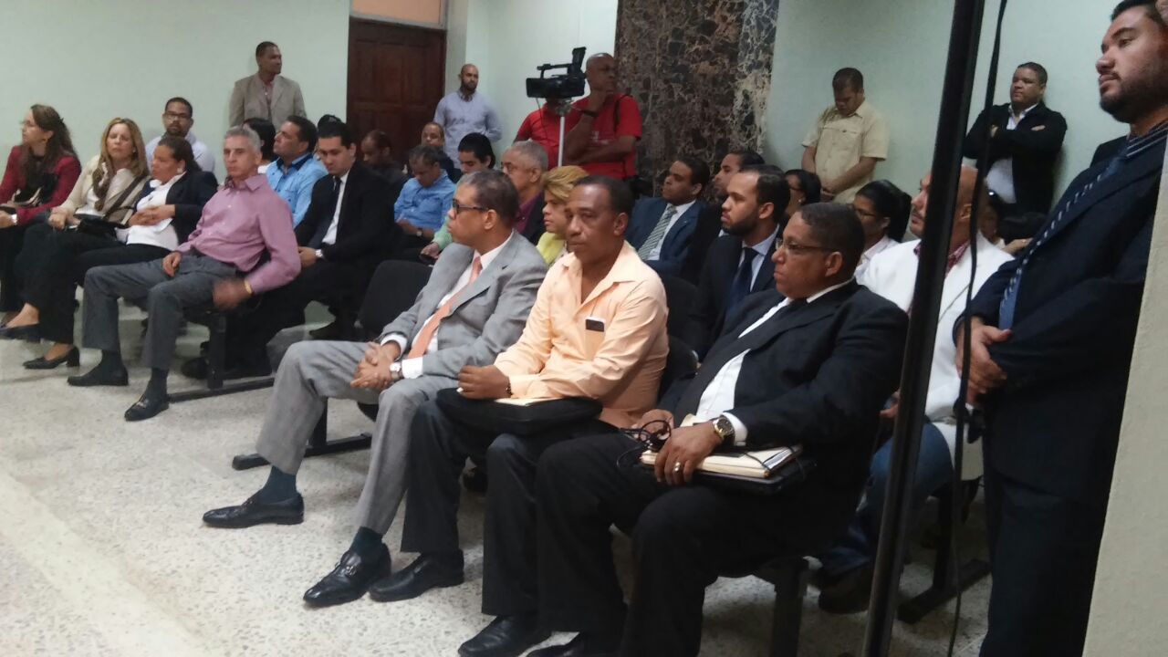 Los dirigentes Modesto Guzmán, Rafaela Albulquerque y Alexandra Izquierdo son acusado de violentar la disciplina y los estatutos del Partido Reformista Social Cristiano.