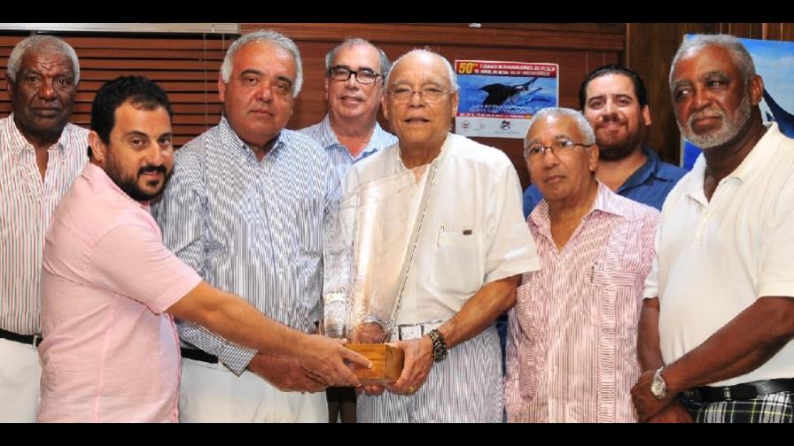 Cuqui Torres gana edición 50 del Torneo Internacional de Pesca al Marlin Azul “Dr. Francisco Gonzalvo”