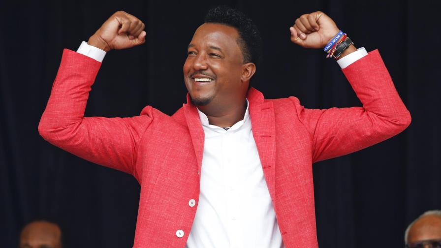 Presidente Medina expresa orgullo por la exaltación de Pedro Martínez a Cooperstown