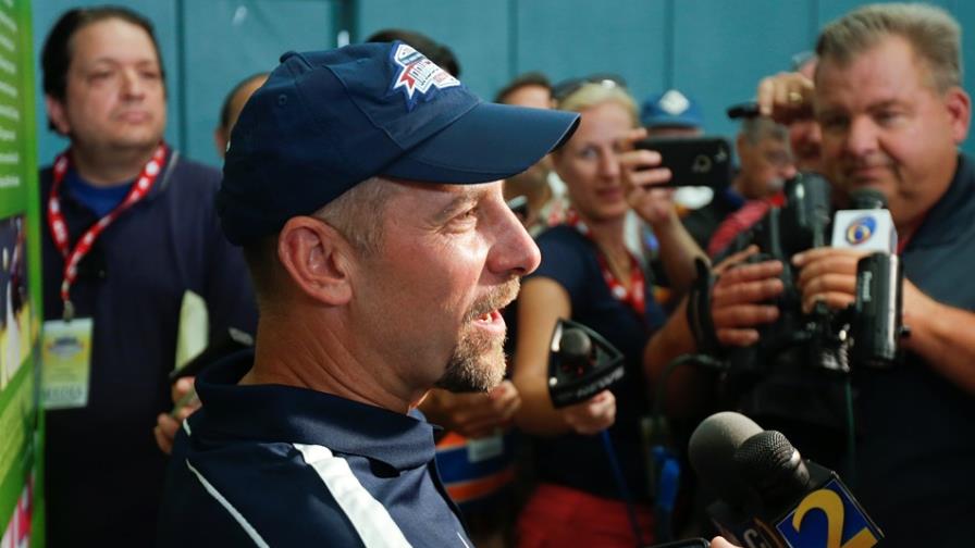 Smoltz: Una “epidemia” de cirugías Tommy John 