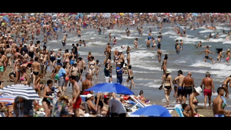 Los turistas en España gastaron 28.287 millones de euros en el primer semestre 