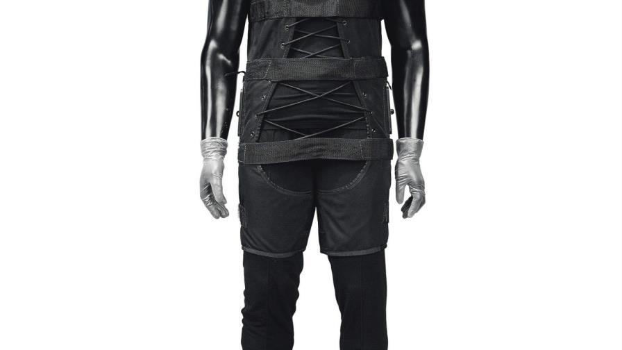 El traje de Tom Cruise en “Mission Impossible” sale a subasta en Londres 