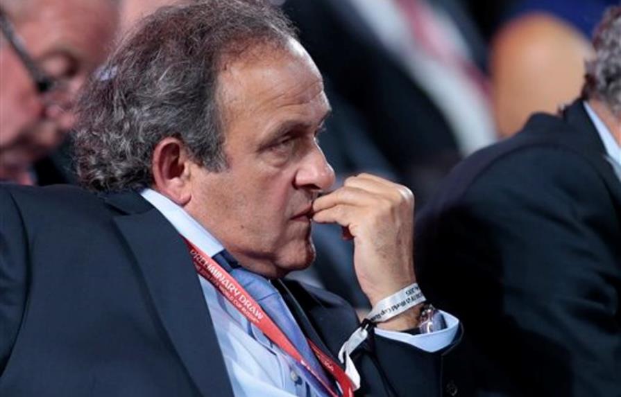 Presidente de la UEFA Michael Platini aspira a dirigir la FIFA