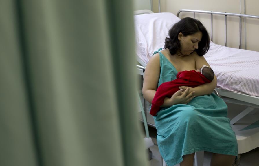 Separar al bebé de su madre provoca trastornos intestinales 