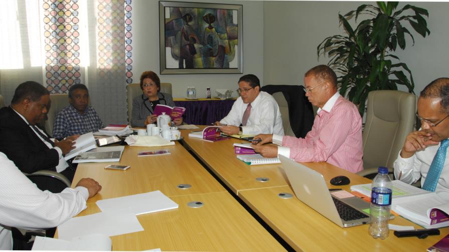 La Comisión Electoral del PLD tiene listo reglamento para escoger candidatos