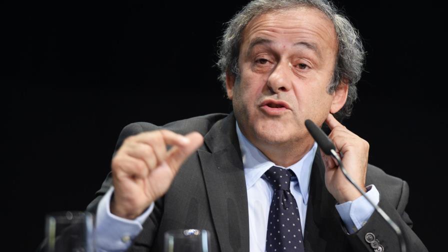 Michel Platini confirma que optará a presidir la FIFA 