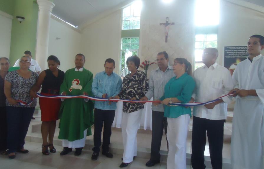 Remozan capilla Santa Rosa de Lima en Moca