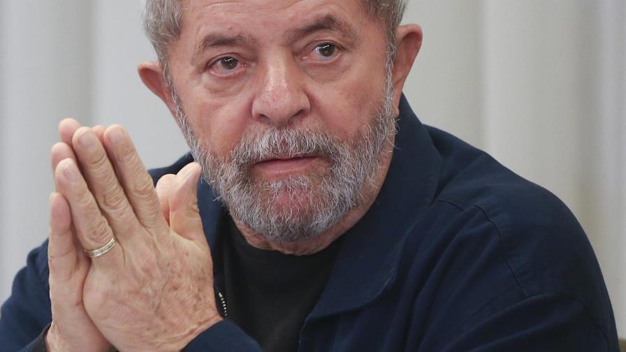 Lula denuncia a cuatro periodistas por reportaje que lo implica en corrupción Lula denuncia a cuatro periodistas por reportaje que lo implica en corrupción