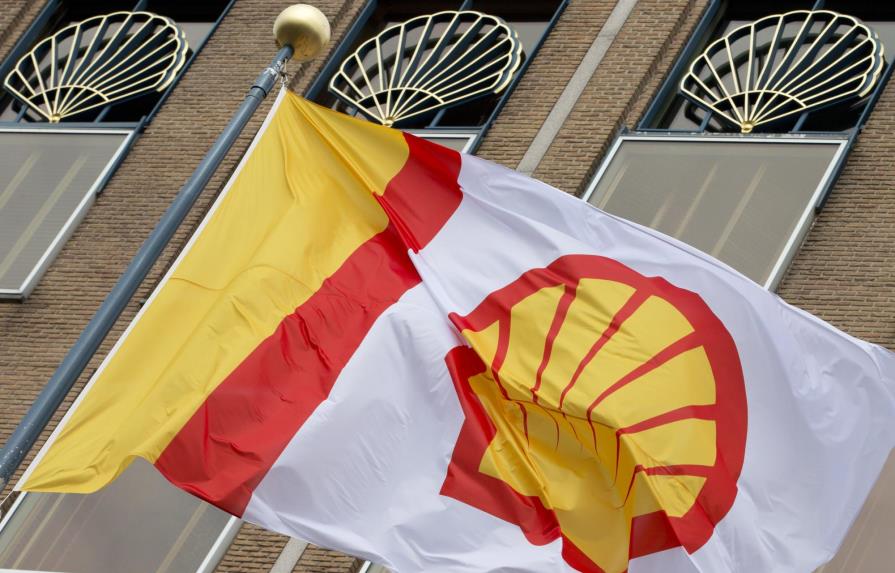 La caída en los precios del petróleo se llevará 6.500 empleos en Shell